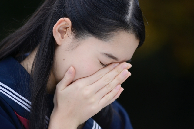 顎関節症｜症例報告｜１４歳女性の顎関節症の症状が無くなった例
